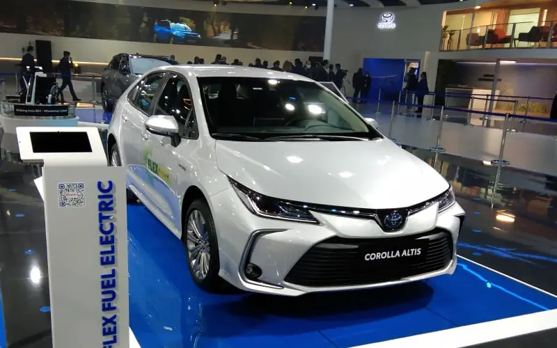 Toyota Corolla Altis Flex-Fuel Hybrid